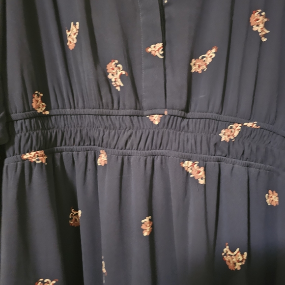 Torrid Dark Blue Dress with Paisley Accents 5 5X 28 - Picture 3 of 4